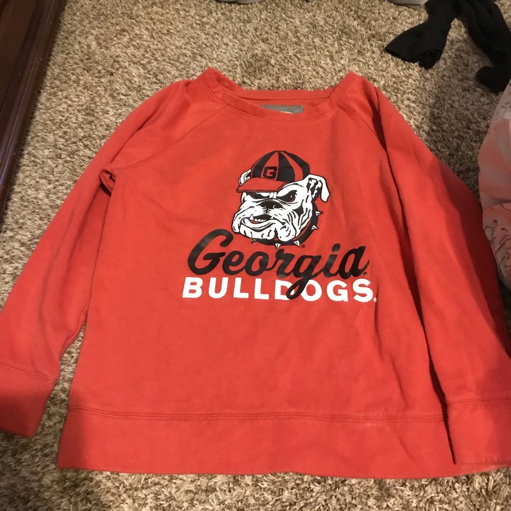 This is a cozzy Georgia sweatshirt size large